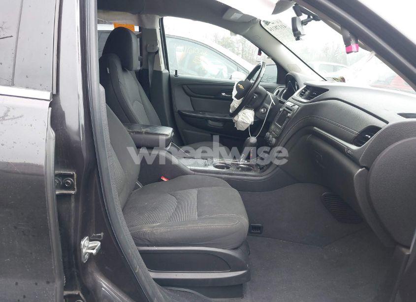 Photo 5 of 2017 Chevrolet Traverse 1LT (VIN 1GNKRGKD1HJ333280)