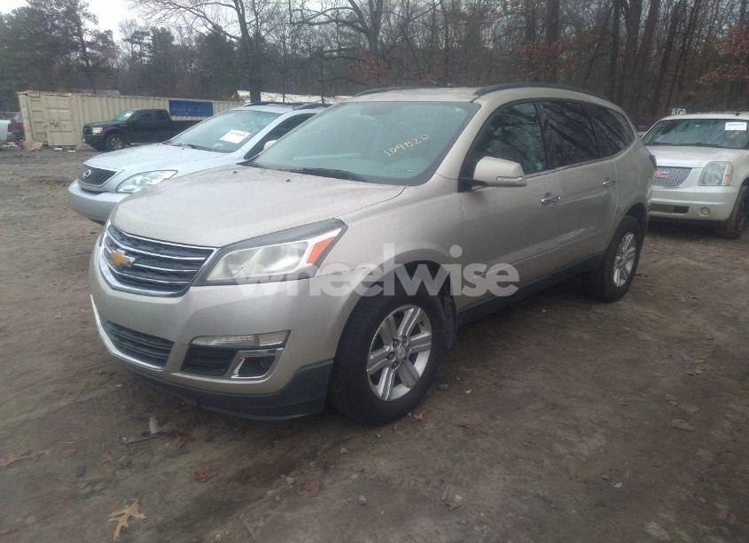 Photo 2 of 2013 Chevrolet Traverse 1LT (VIN 1GNKRGKD2DJ109820)