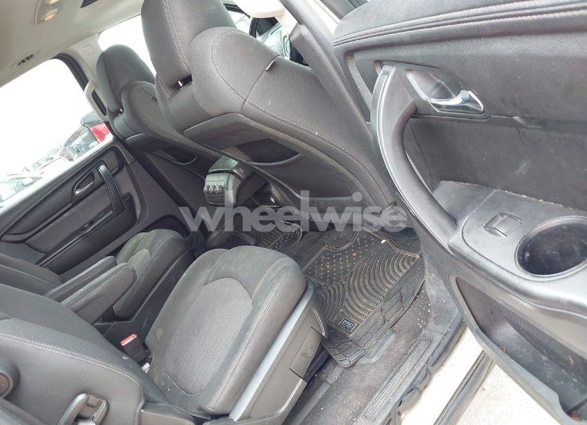 Photo 8 of 2013 Chevrolet Traverse 1LT (VIN 1GNKRGKD2DJ251617)