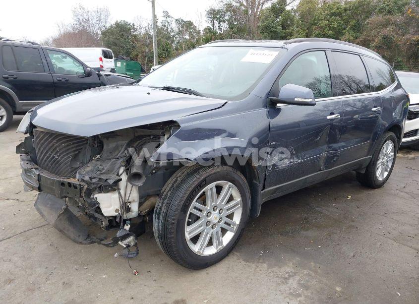 Photo 2 of 2014 Chevrolet Traverse 1LT (VIN 1GNKRGKD2EJ132385)