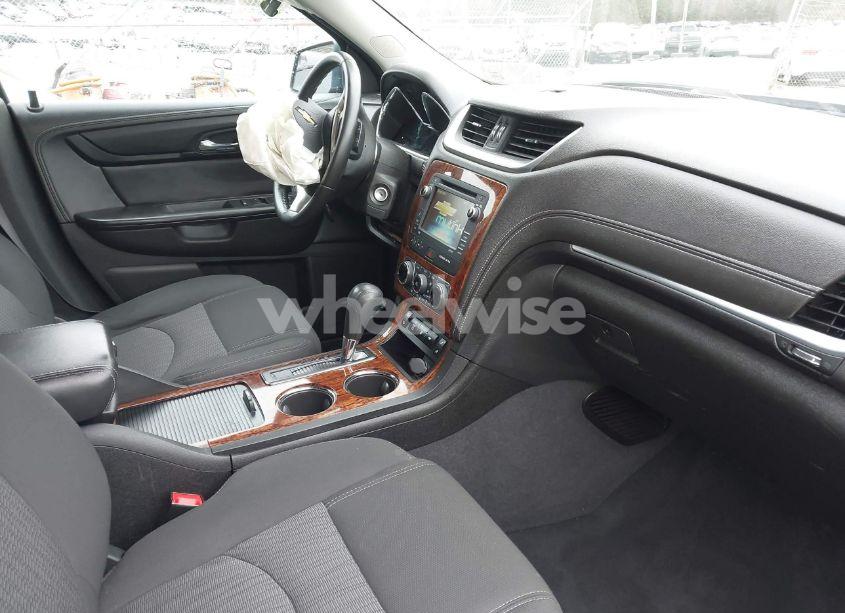 Photo 5 of 2014 Chevrolet Traverse 1LT (VIN 1GNKRGKD2EJ132385)