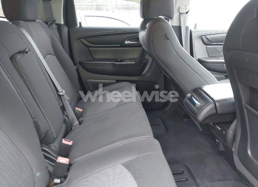 Photo 8 of 2014 Chevrolet Traverse 1LT (VIN 1GNKRGKD2EJ132385)