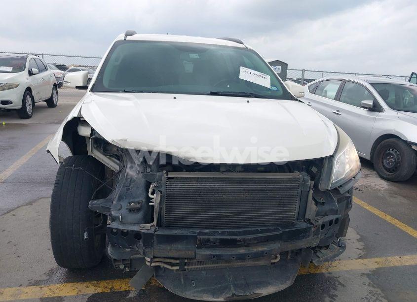 Photo 6 of 2014 Chevrolet Traverse 1LT (VIN 1GNKRGKD2EJ160445)