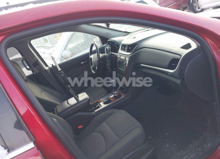 Photo 5 of 2014 Chevrolet Traverse 1LT (VIN 1GNKRGKD2EJ320176)