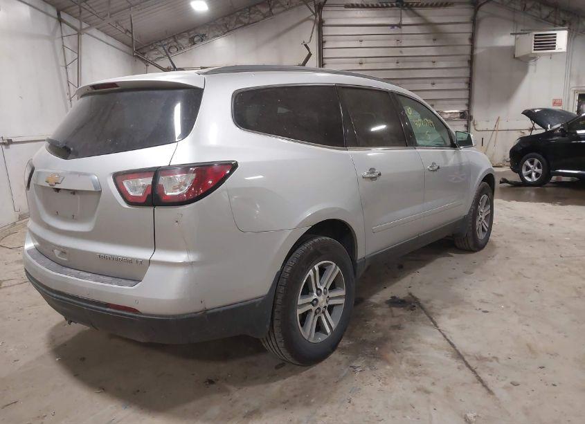 Photo 4 of 2015 Chevrolet Traverse 1LT (VIN 1GNKRGKD2FJ302522)