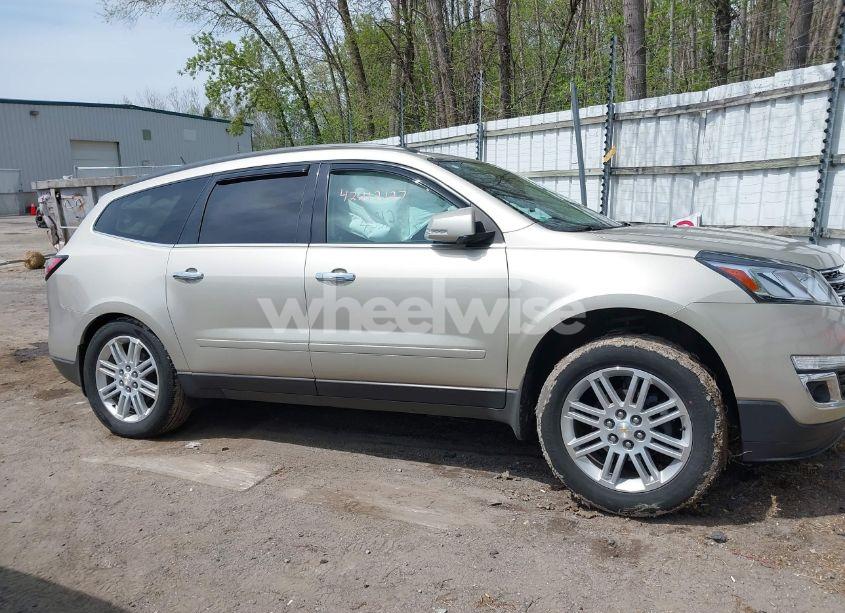 Photo 13 of 2015 Chevrolet Traverse 1LT (VIN 1GNKRGKD2FJ378158)