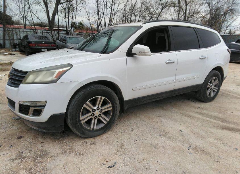 Photo 2 of 2016 Chevrolet Traverse 1LT (VIN 1GNKRGKD2GJ224275)