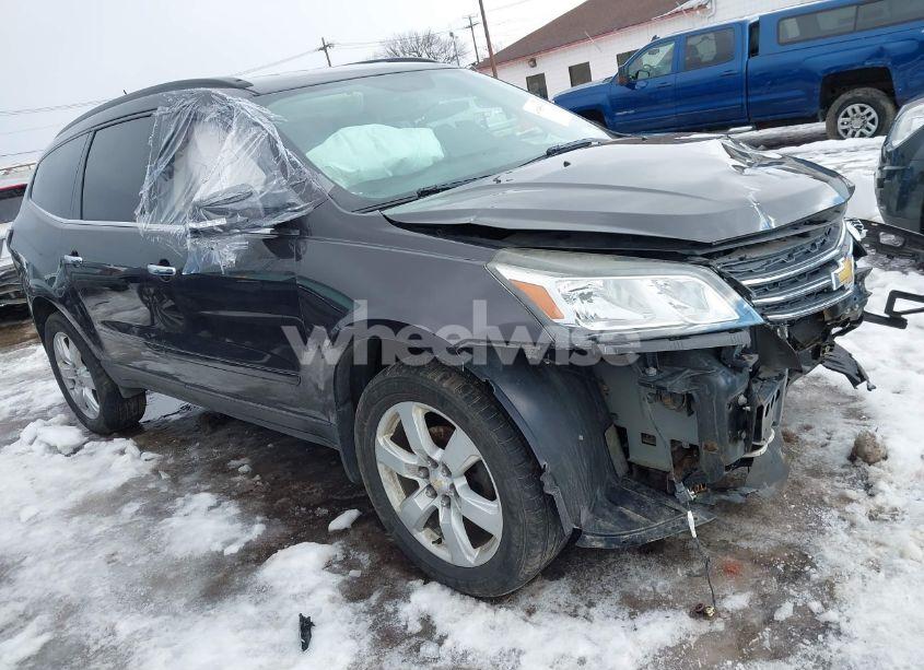 2016 Chevrolet Traverse LT (VIN 1GNKRGKD2GJ303915) main photo