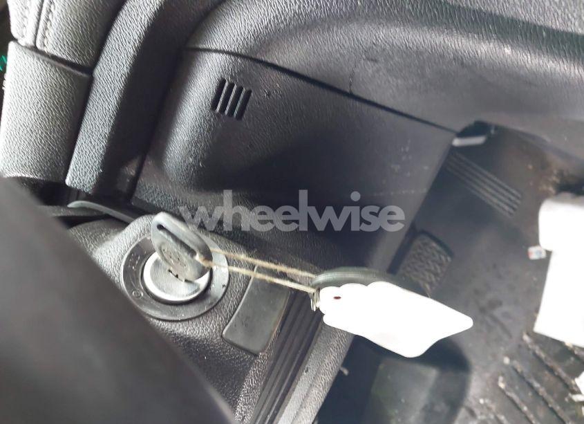 Photo 11 of 2016 Chevrolet Traverse LT (VIN 1GNKRGKD2GJ303915)