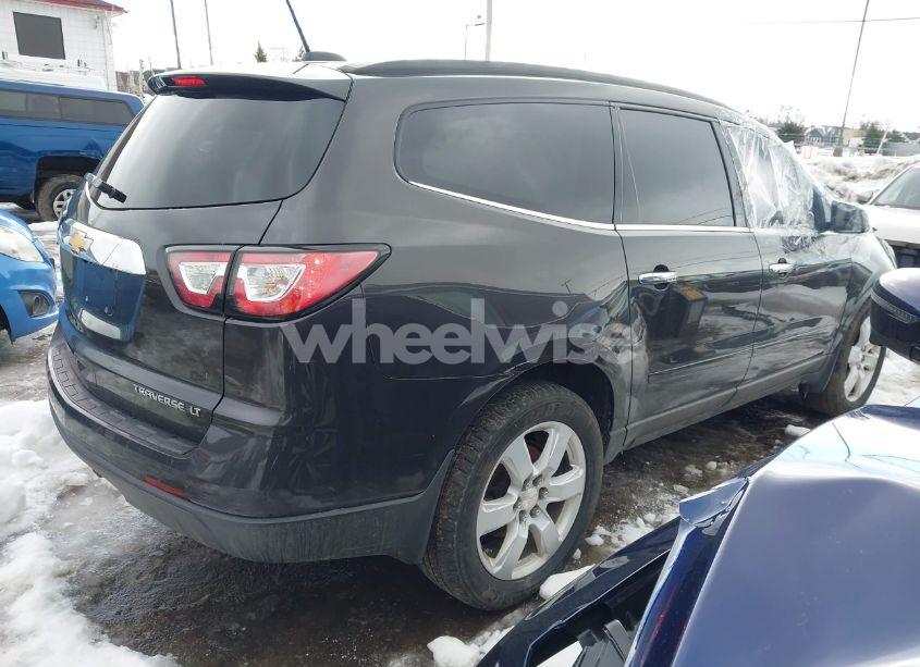 Photo 4 of 2016 Chevrolet Traverse LT (VIN 1GNKRGKD2GJ303915)