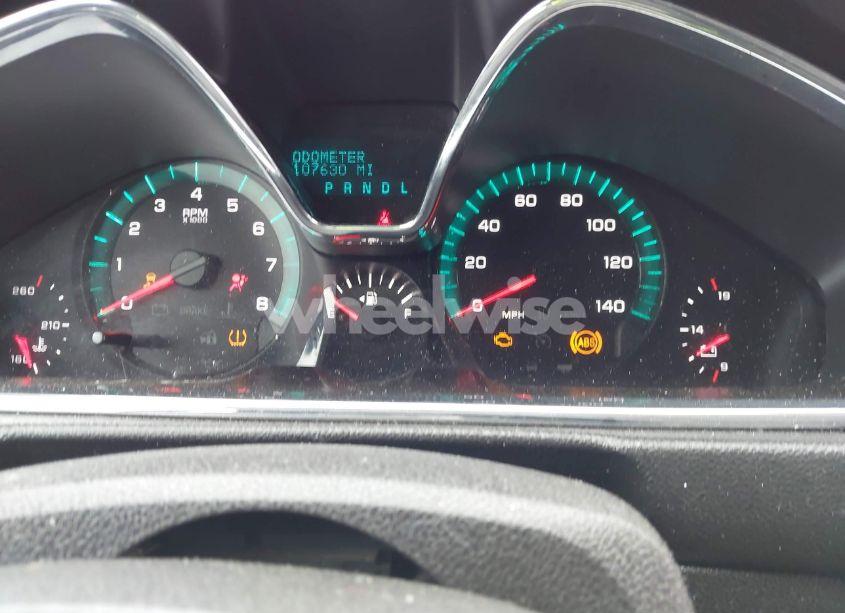 Photo 7 of 2016 Chevrolet Traverse LT (VIN 1GNKRGKD2GJ303915)