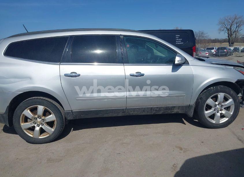 Photo 13 of 2016 Chevrolet Traverse 1LT (VIN 1GNKRGKD2GJ313750)