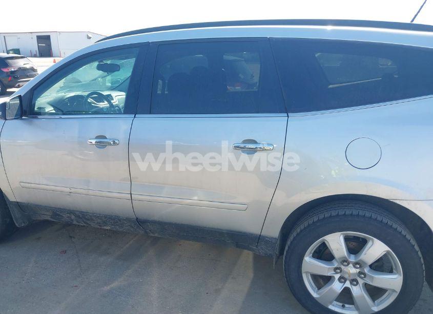 Photo 14 of 2016 Chevrolet Traverse 1LT (VIN 1GNKRGKD2GJ313750)