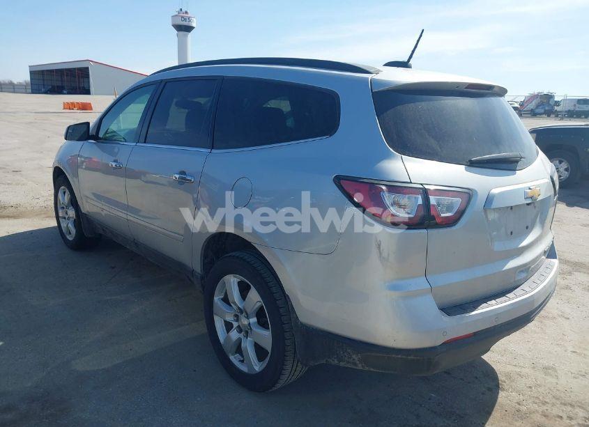 Photo 3 of 2016 Chevrolet Traverse 1LT (VIN 1GNKRGKD2GJ313750)