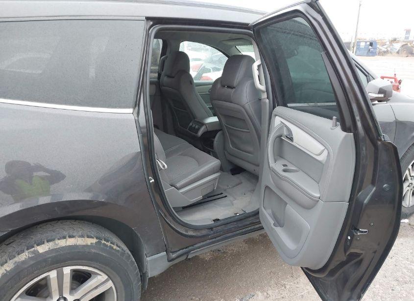 Photo 8 of 2016 Chevrolet Traverse 1LT (VIN 1GNKRGKD2GJ331584)