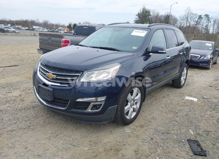 Photo 2 of 2017 Chevrolet Traverse 1LT (VIN 1GNKRGKD2HJ197631)