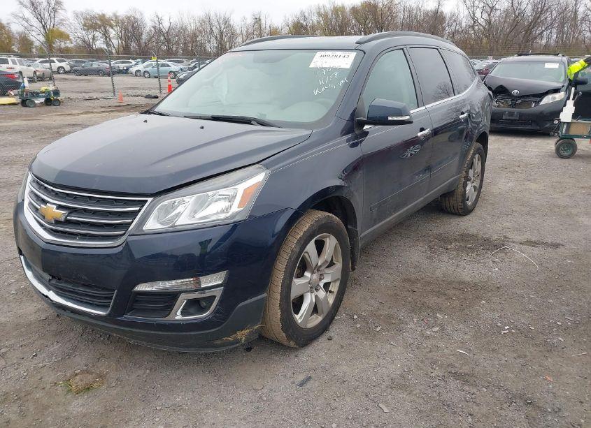 Photo 2 of 2017 Chevrolet Traverse 1LT (VIN 1GNKRGKD2HJ225007)