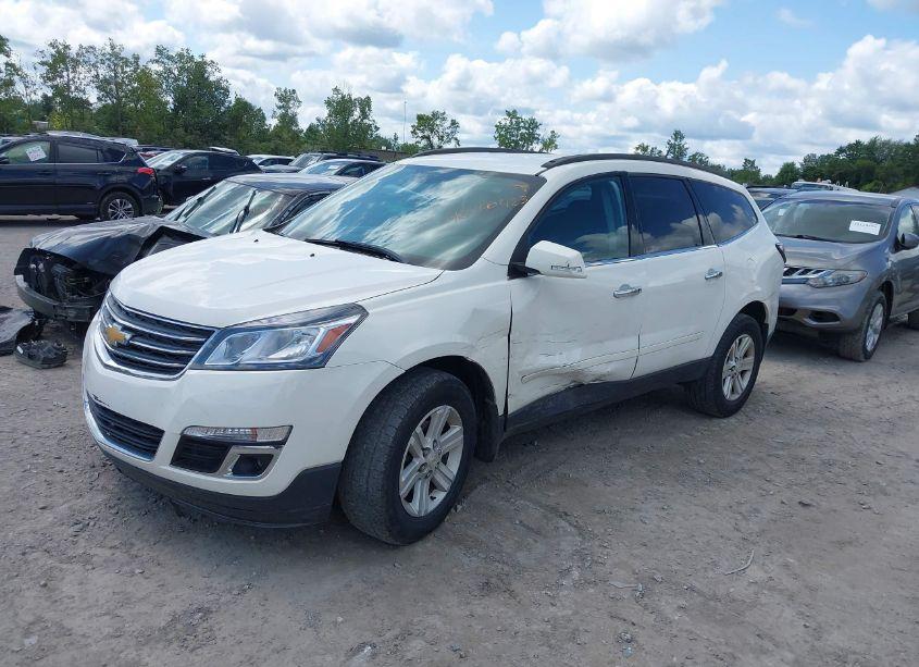 Photo 2 of 2013 Chevrolet Traverse 1LT (VIN 1GNKRGKD3DJ171937)