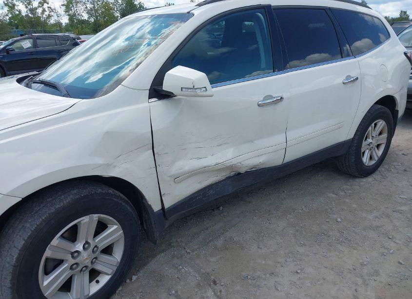 Photo 6 of 2013 Chevrolet Traverse 1LT (VIN 1GNKRGKD3DJ171937)