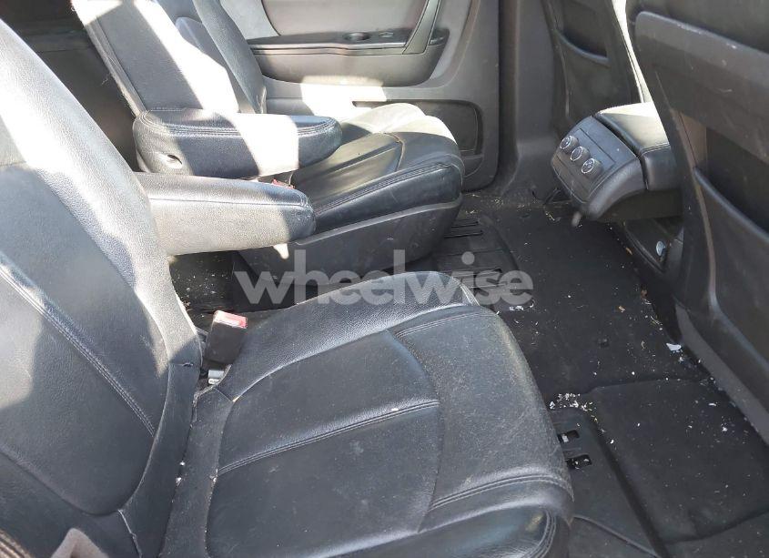 Photo 8 of 2013 Chevrolet Traverse 1LT (VIN 1GNKRGKD3DJ203396)