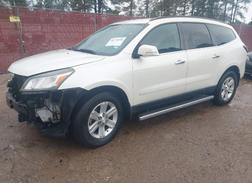 Photo 2 of 2013 Chevrolet Traverse 1LT (VIN 1GNKRGKD3DJ214284)