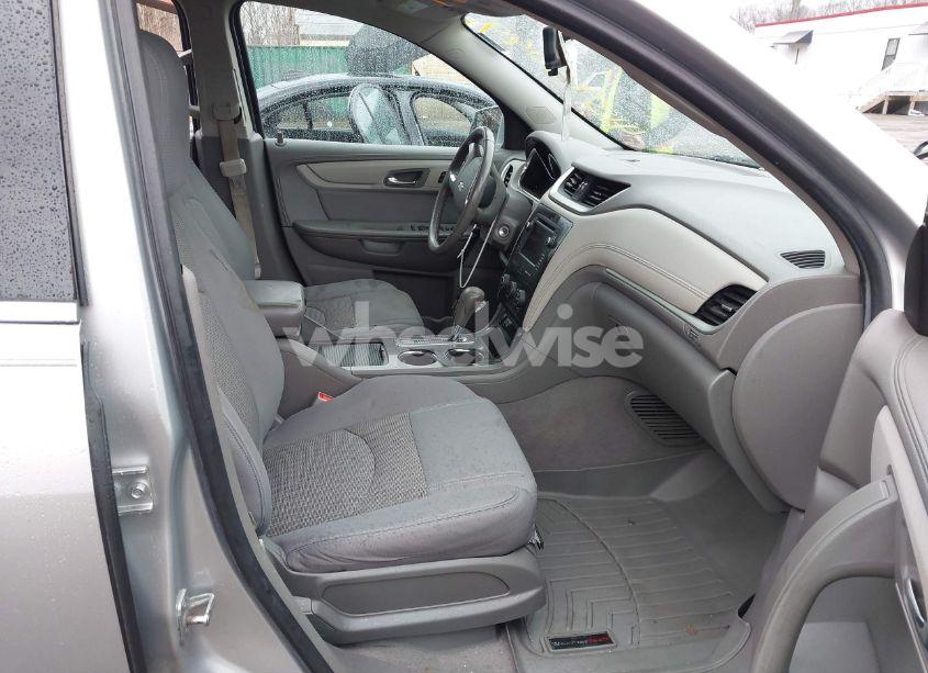 Photo 5 of 2014 Chevrolet Traverse 1LT (VIN 1GNKRGKD3EJ192613)