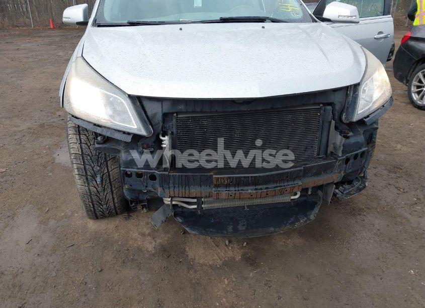 Photo 6 of 2014 Chevrolet Traverse 1LT (VIN 1GNKRGKD3EJ192613)