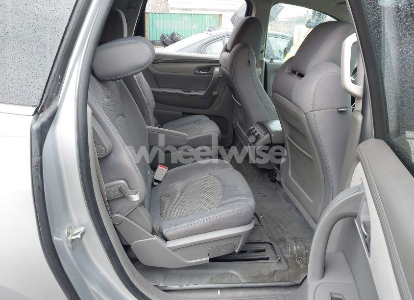 Photo 8 of 2014 Chevrolet Traverse 1LT (VIN 1GNKRGKD3EJ192613)