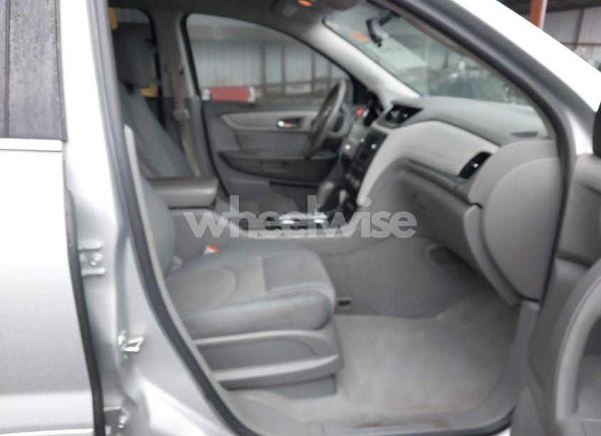 Photo 5 of 2016 Chevrolet Traverse 1LT (VIN 1GNKRGKD3GJ186166)