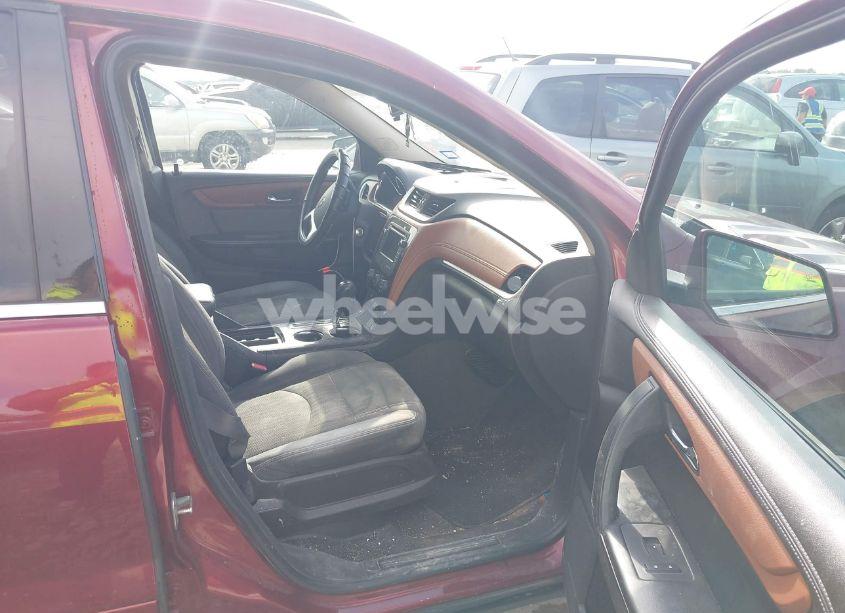 Photo 5 of 2016 Chevrolet Traverse 1LT (VIN 1GNKRGKD3GJ226360)