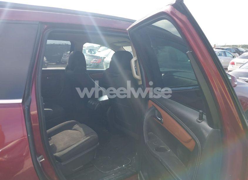 Photo 8 of 2016 Chevrolet Traverse 1LT (VIN 1GNKRGKD3GJ226360)