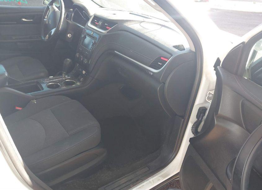 Photo 5 of 2017 Chevrolet Traverse 1LT (VIN 1GNKRGKD3HJ240518)