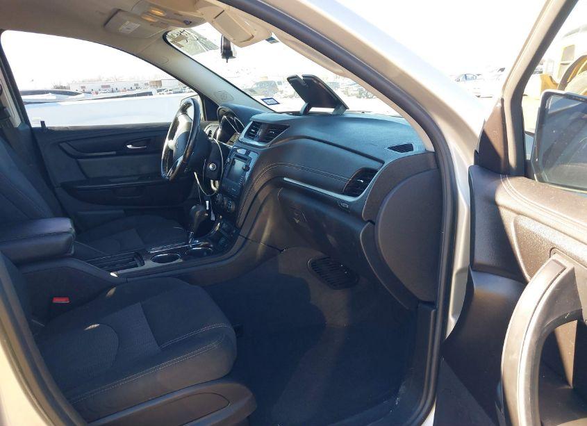 Photo 5 of 2017 Chevrolet Traverse 1LT (VIN 1GNKRGKD3HJ250417)