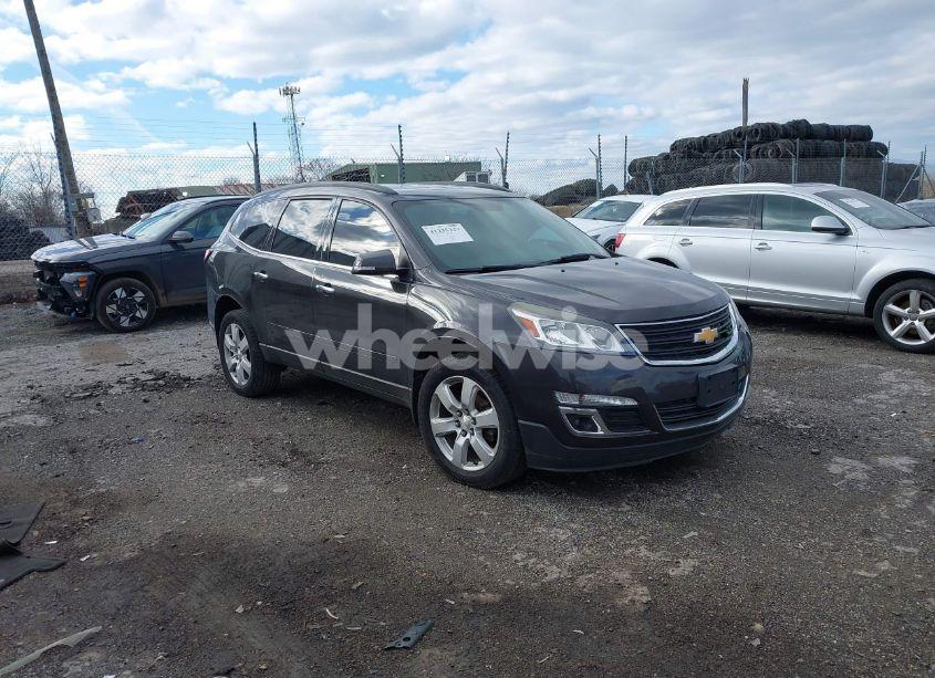 2017 Chevrolet Traverse 1LT (VIN 1GNKRGKD3HJ324693) main photo