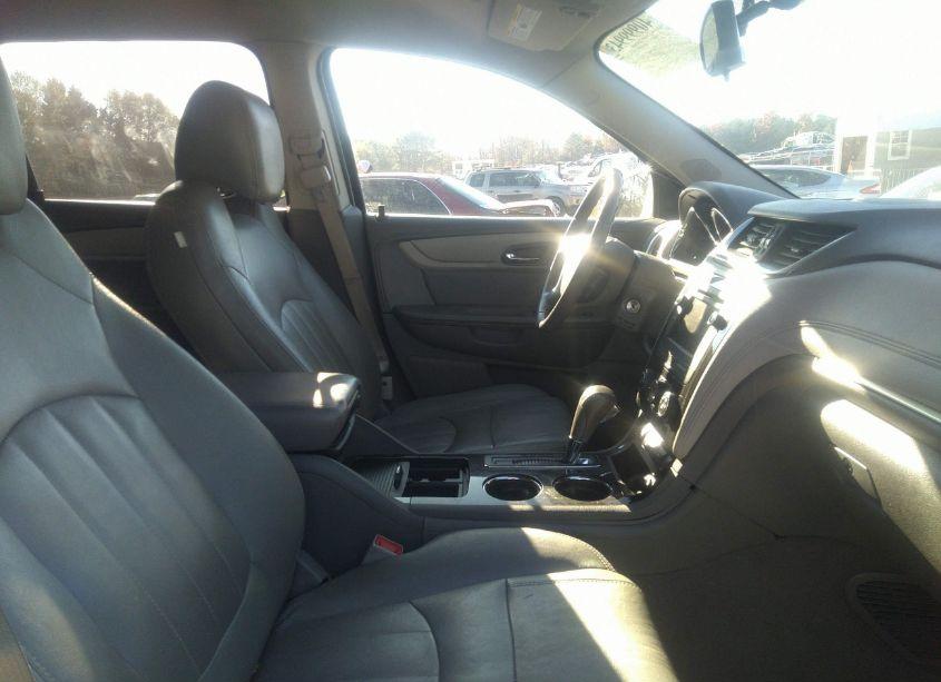 Photo 5 of 2014 Chevrolet Traverse 1LT (VIN 1GNKRGKD4EJ316100)