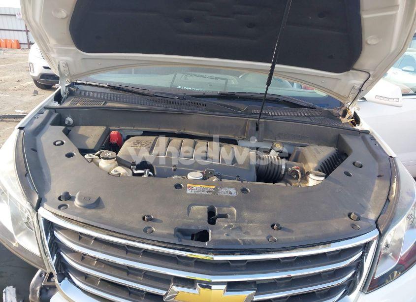 Photo 10 of 2015 Chevrolet Traverse 1LT (VIN 1GNKRGKD4FJ287666)