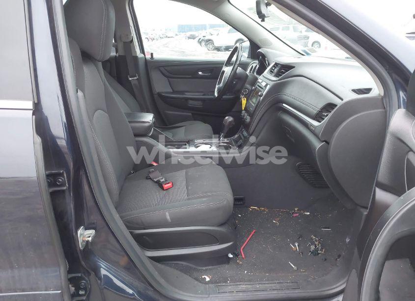 Photo 5 of 2016 Chevrolet Traverse 1LT (VIN 1GNKRGKD4GJ102176)