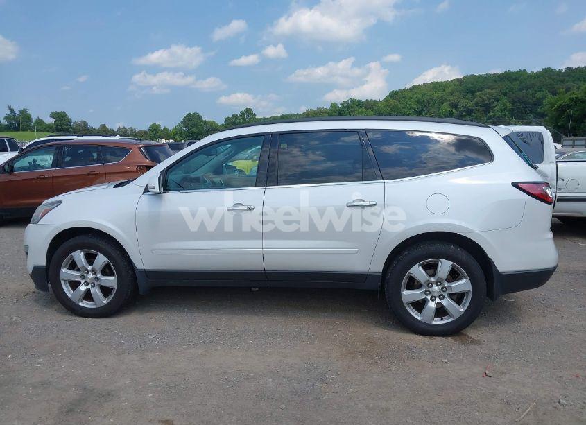 Photo 14 of 2016 Chevrolet Traverse 1LT (VIN 1GNKRGKD4GJ110407)