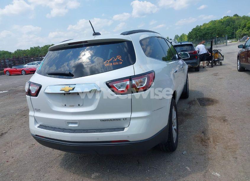 Photo 16 of 2016 Chevrolet Traverse 1LT (VIN 1GNKRGKD4GJ110407)
