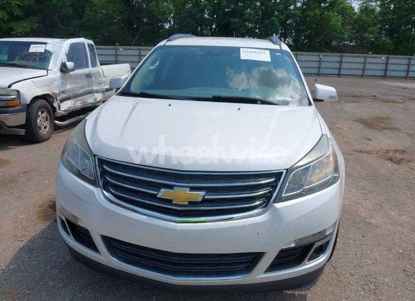 Photo 6 of 2016 Chevrolet Traverse 1LT (VIN 1GNKRGKD4GJ110407)