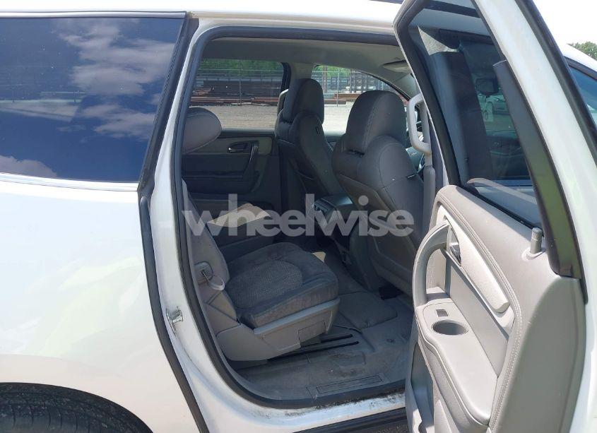 Photo 8 of 2016 Chevrolet Traverse 1LT (VIN 1GNKRGKD4GJ110407)