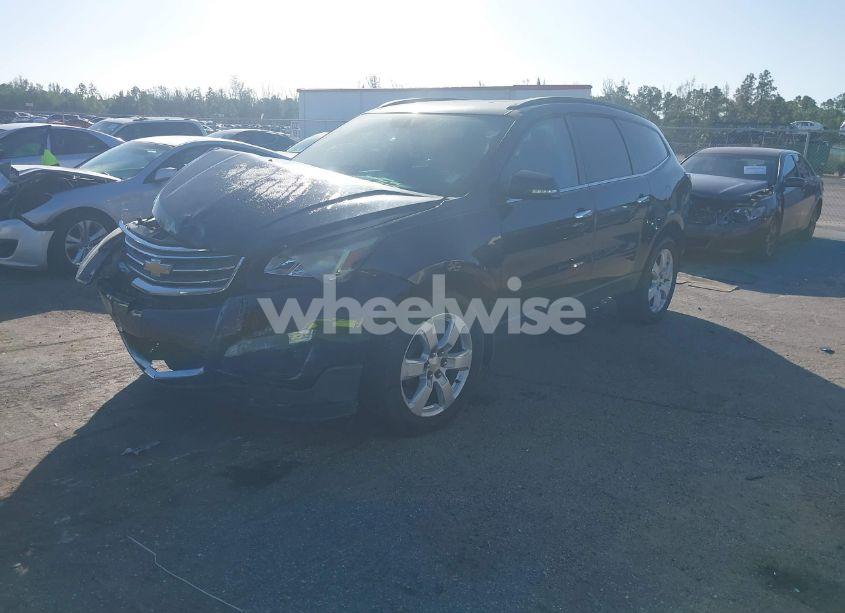 Photo 2 of 2016 Chevrolet Traverse 1LT (VIN 1GNKRGKD4GJ307061)