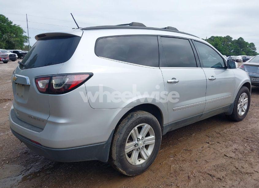 Photo 4 of 2013 Chevrolet Traverse 1LT (VIN 1GNKRGKD5DJ170532)