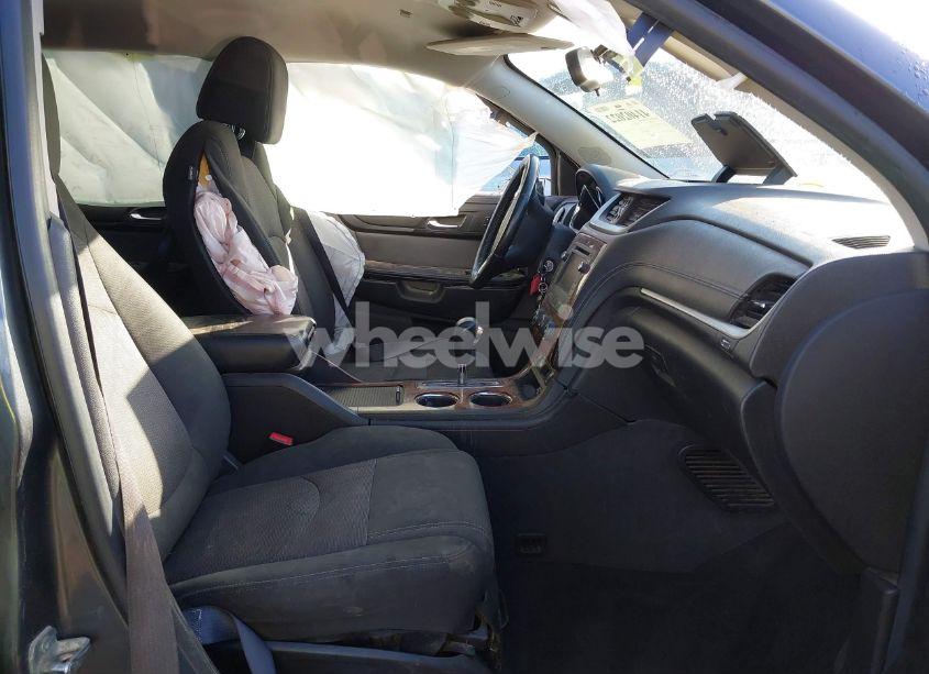 Photo 5 of 2014 Chevrolet Traverse 1LT (VIN 1GNKRGKD5EJ129688)