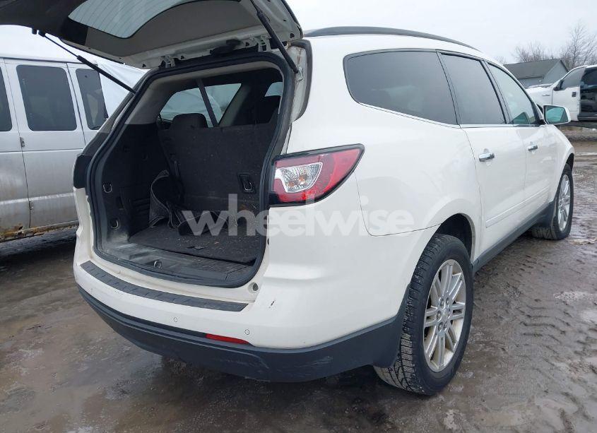 Photo 4 of 2015 Chevrolet Traverse 1LT (VIN 1GNKRGKD5FJ160134)