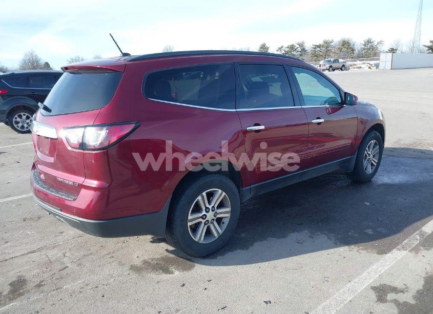 Photo 4 of 2015 Chevrolet Traverse 1LT (VIN 1GNKRGKD5FJ172641)