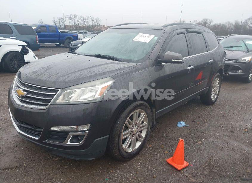 Photo 2 of 2015 Chevrolet Traverse 1LT (VIN 1GNKRGKD5FJ243966)