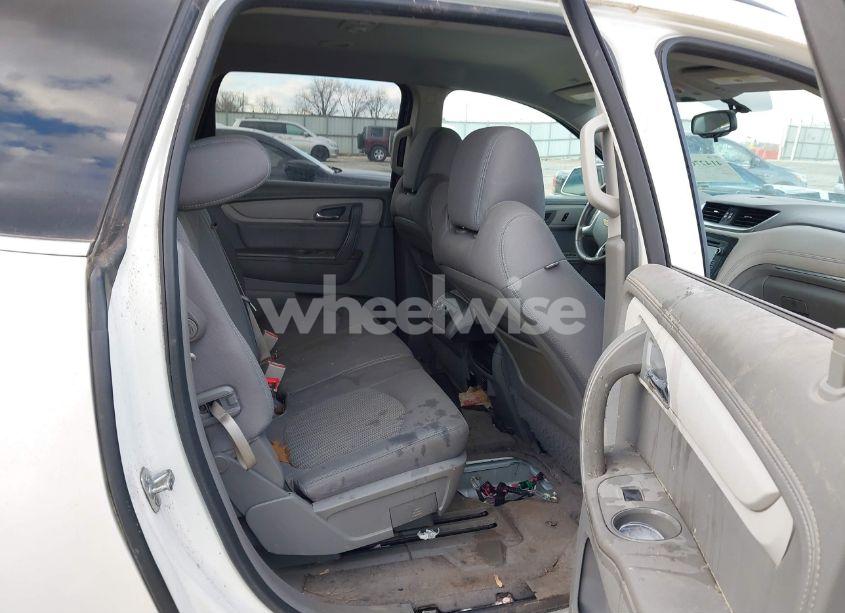 Photo 8 of 2015 Chevrolet Traverse 1LT (VIN 1GNKRGKD5FJ323624)