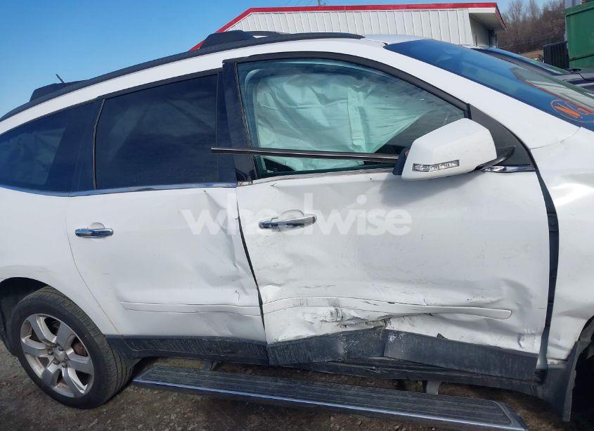 Photo 13 of 2016 Chevrolet Traverse 1LT (VIN 1GNKRGKD5GJ250787)