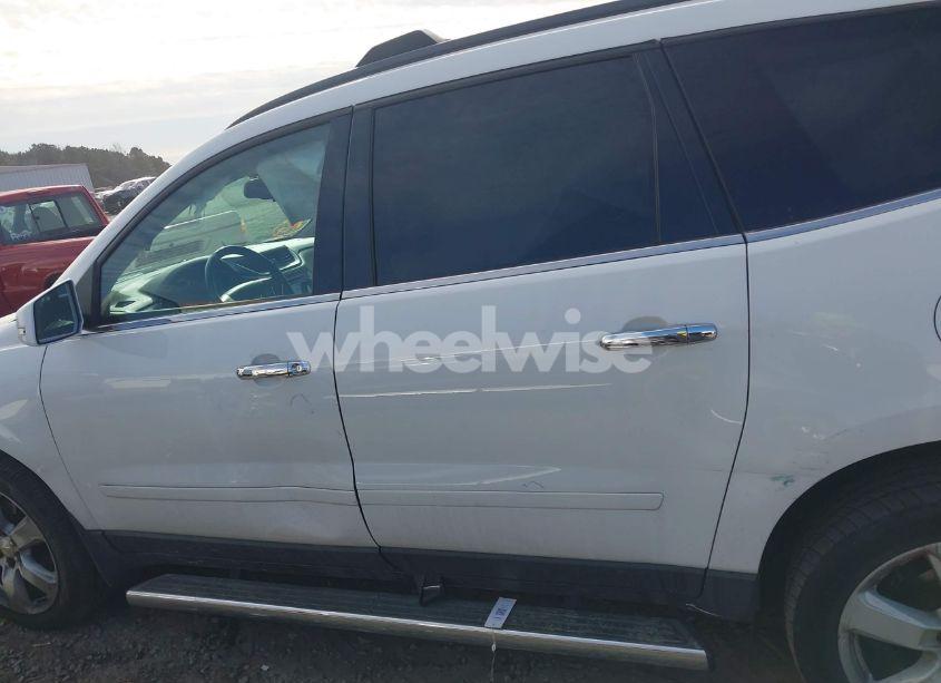 Photo 14 of 2016 Chevrolet Traverse 1LT (VIN 1GNKRGKD5GJ250787)